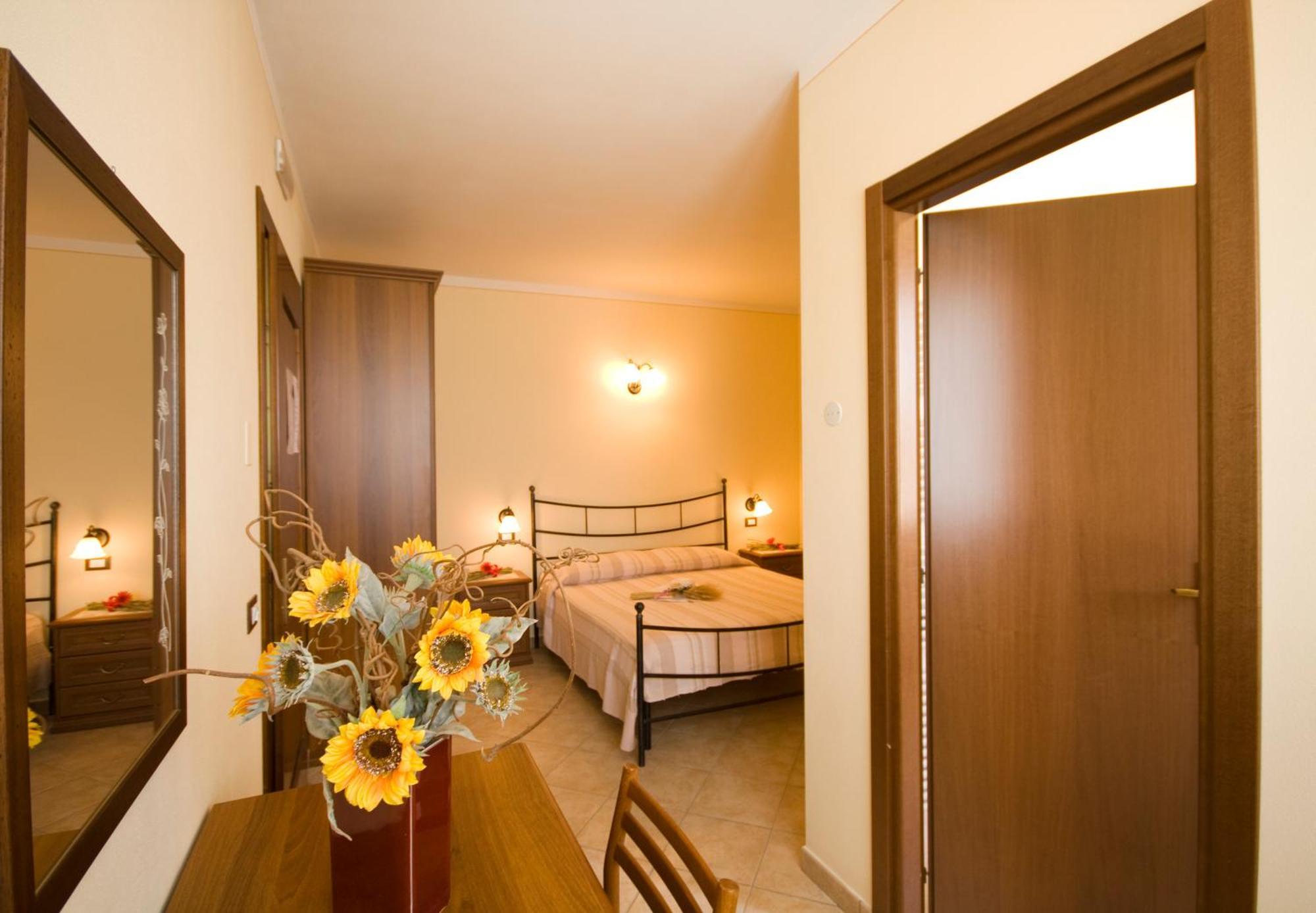 Agriturismo Cascina Roveri Monzambano Εξωτερικό φωτογραφία