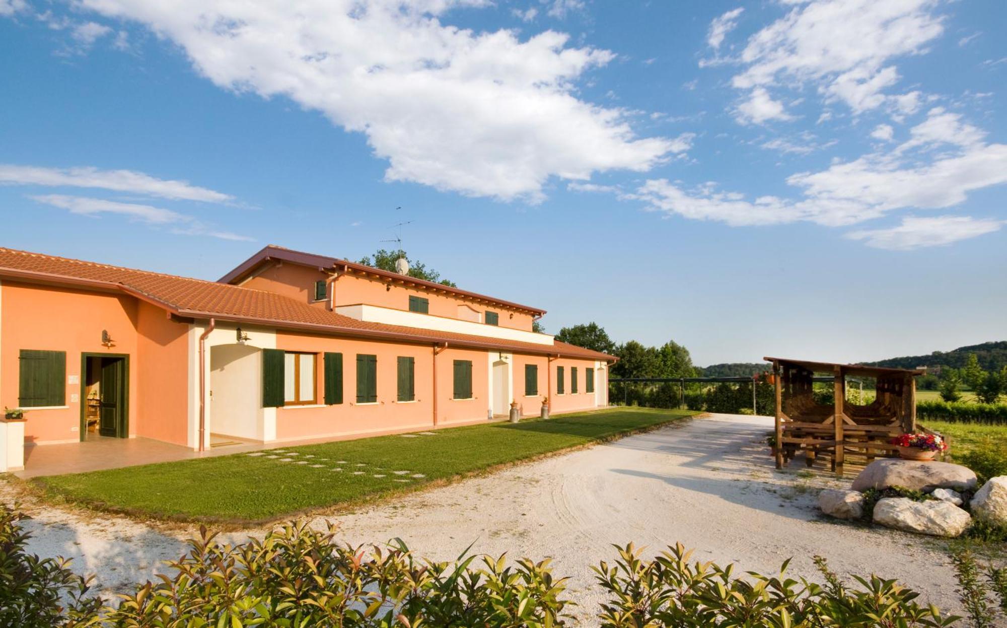 Agriturismo Cascina Roveri Monzambano Εξωτερικό φωτογραφία